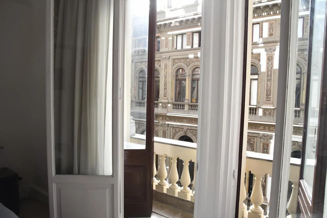 Maison Toledo 210 Naples Italy